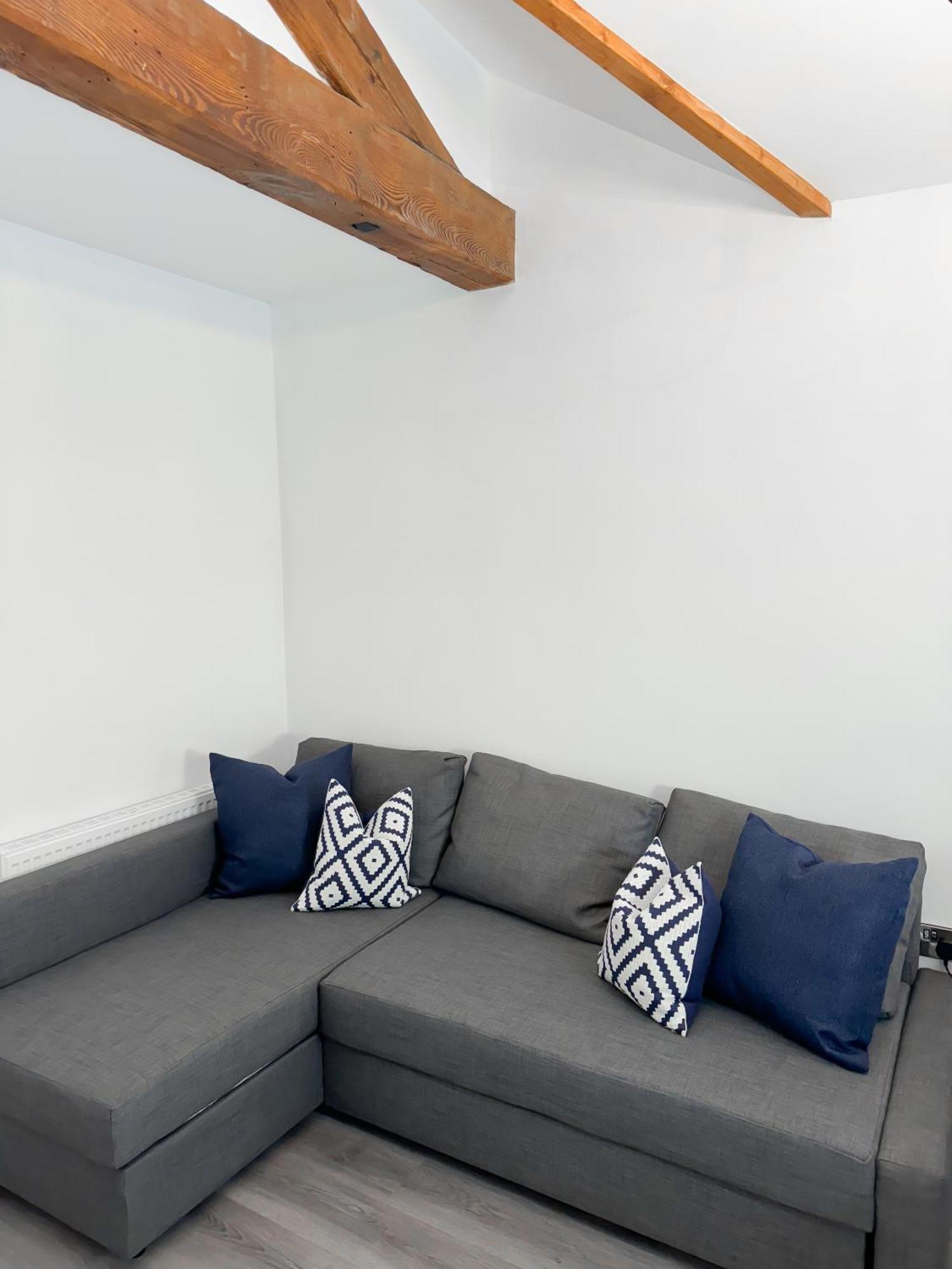 Central Hull Apartments Кингстън ъпон Хъл Стая снимка